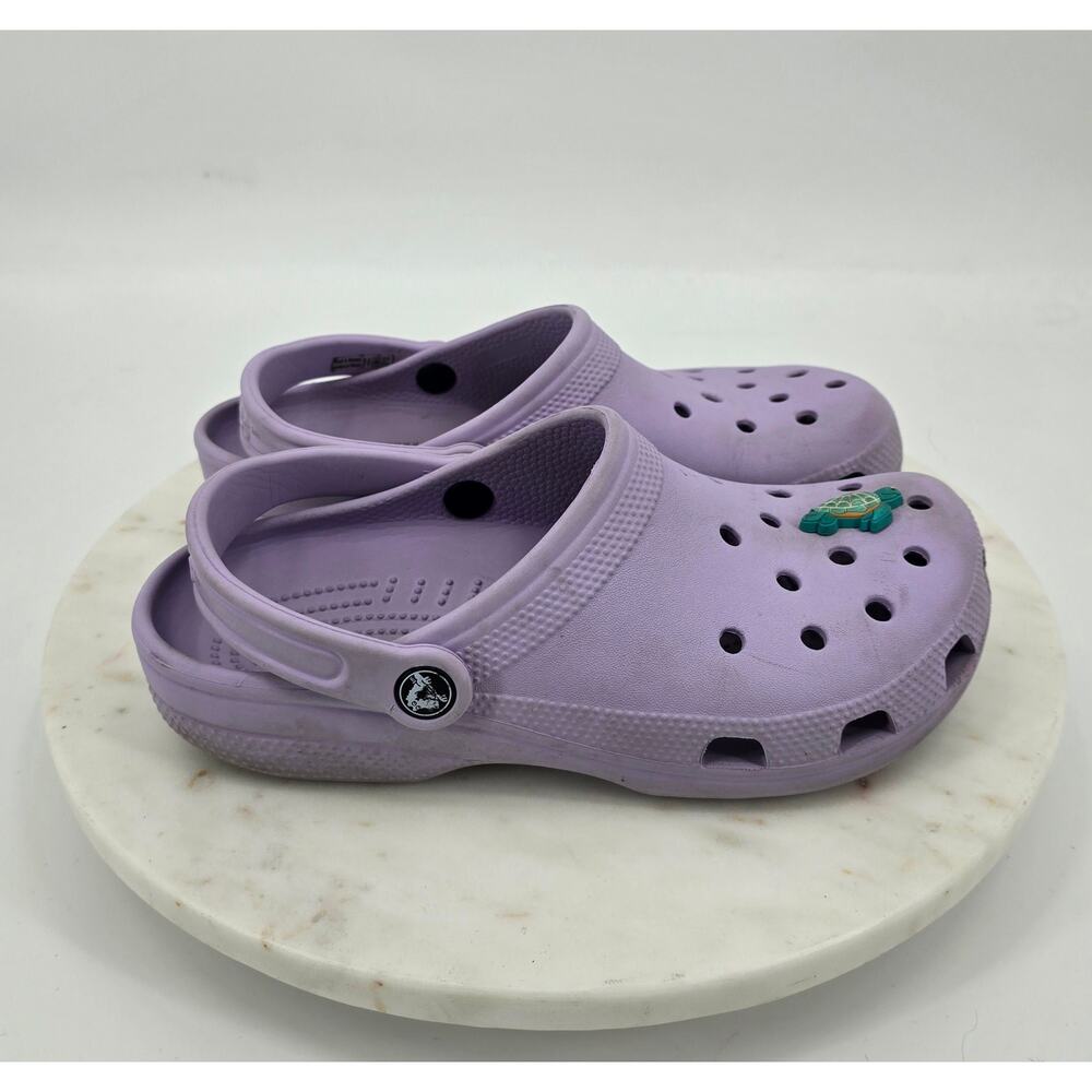 Crocs Classic Clog in Lavender‎